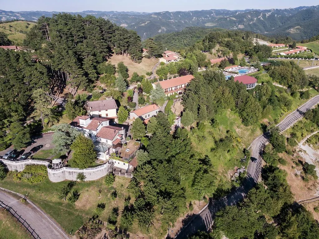 Comfortable Home With Terrace, Located In Nature Salecchio