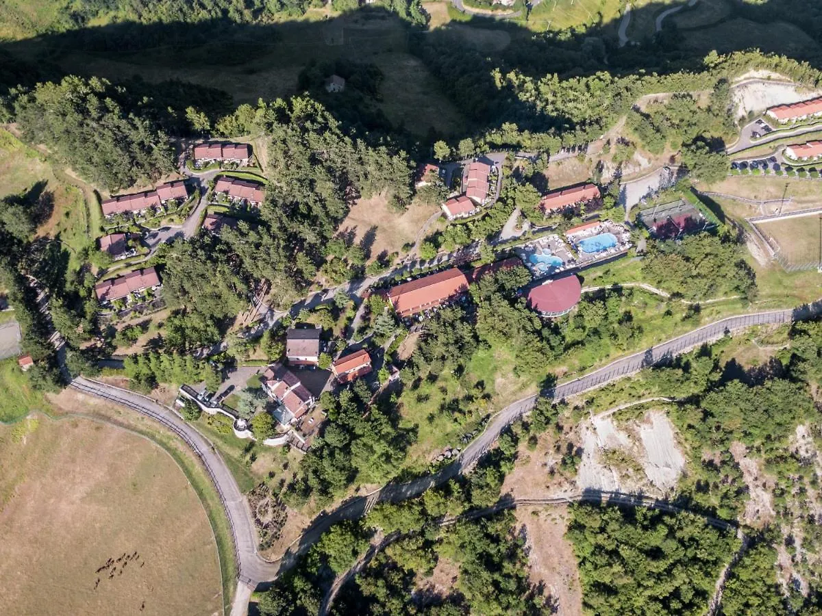 Casa de Férias Comfortable Home With Terrace, Located In Nature Salecchio